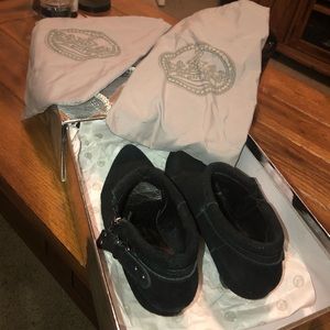 ZIGI GIRL SIZE 7 BLACK BOOTIES! ( WITH BOX!)
